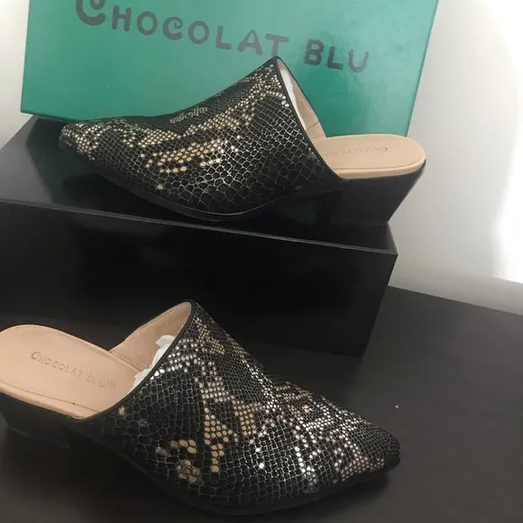New Chocolat blu Clint shoes 7 black gold