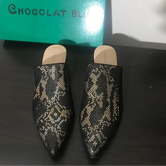 New Chocolat blu Clint shoes 7 black gold