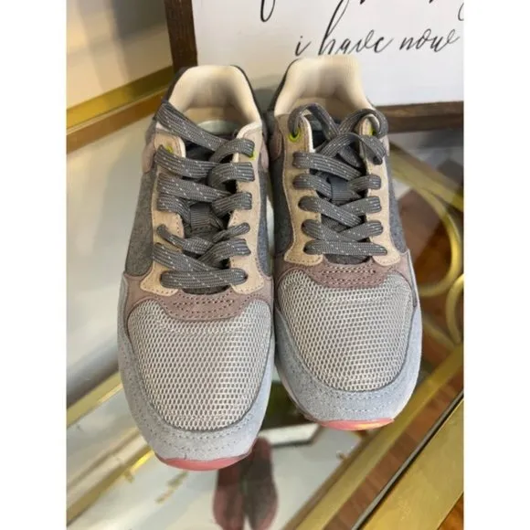NEW Hoff Antwerp Sneakers Shoes Suede Leather Colorblock Size: 6
