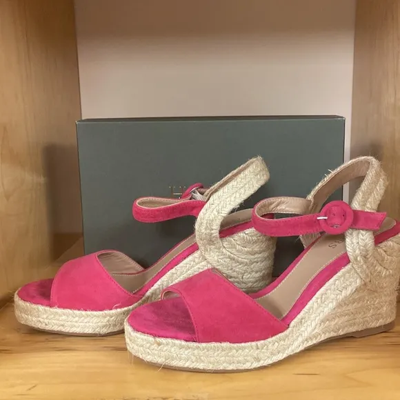 NEW IN THE BOX HOBBS OF LONDON WOMEN SHOES SIZE 8