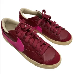 NEW Nike men’s sneakers shoes size 12 wine red