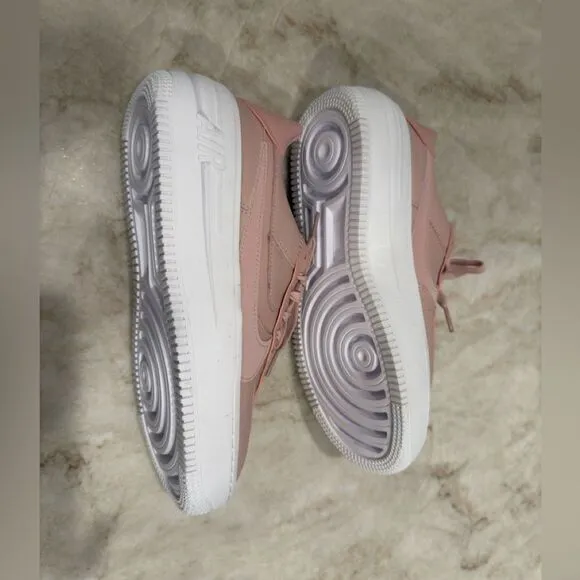 NEW Women’s Size 9 Nike Air Force 1 PLT.AF.ORM Pink Oxford Womens Sneakers
