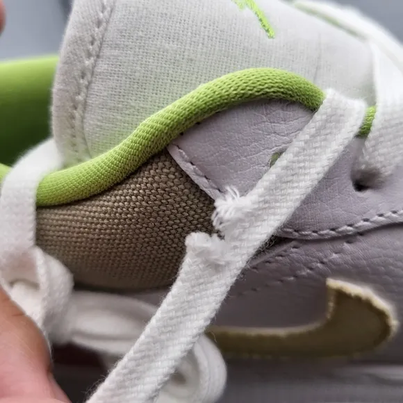 NEW Youth 6 | Women 7.5 Air Jordan 1 Low SE 'Pastel' - DJ0341-100