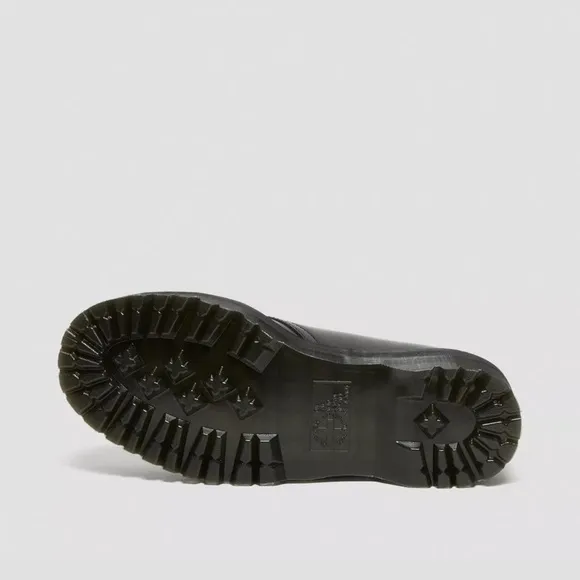 NIB* Doc Martens 1461 Smooth Leather Platform in Black - Women's 6