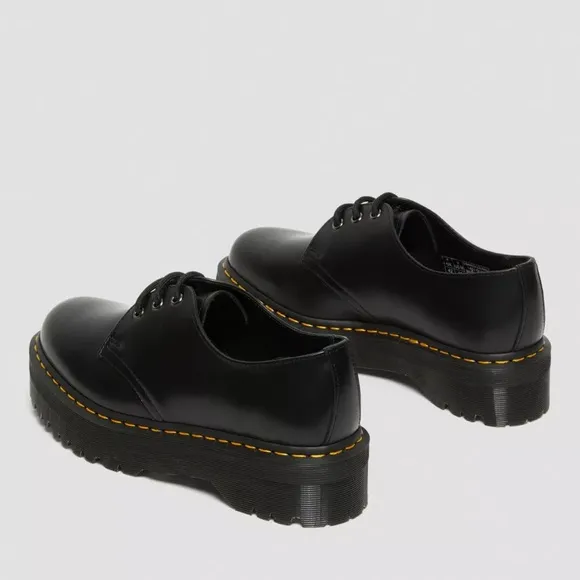 NIB* Doc Martens 1461 Smooth Leather Platform in Black - Women's 6