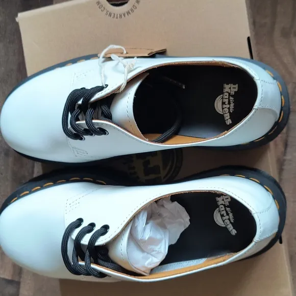 NIB Dr. Martens 1461 Quad White Smooth Leather Platform Sz 7 Women EU 38