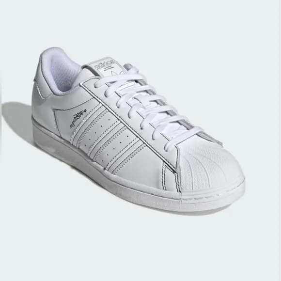 NIB Men's Adidas Disney Edition Sneakerella Superstars Sneakers Shoes Size 11