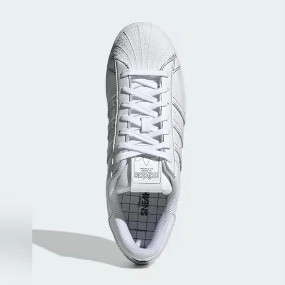 NIB Men's Adidas Disney Edition Sneakerella Superstars Sneakers Shoes Size 11