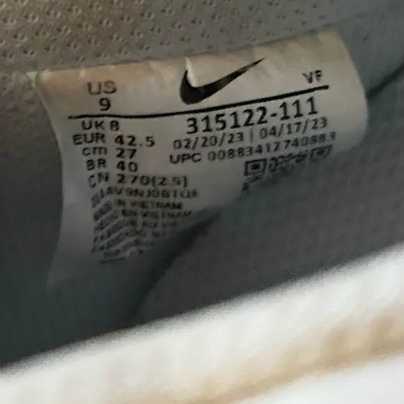 Nike Air Force 1's '07 Triple White Shoes Sz 10.5 Women/Sz 9 Men #315122-111