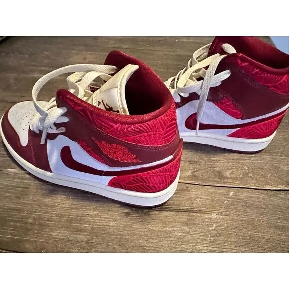Nike Air Jordan 1 Mid SE 'Lift Up' Red Sail, size W8.5