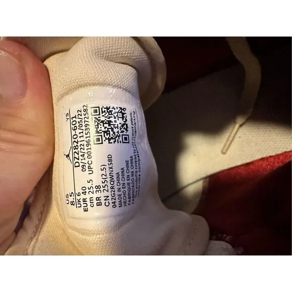 Nike Air Jordan 1 Mid SE 'Lift Up' Red Sail, size W8.5