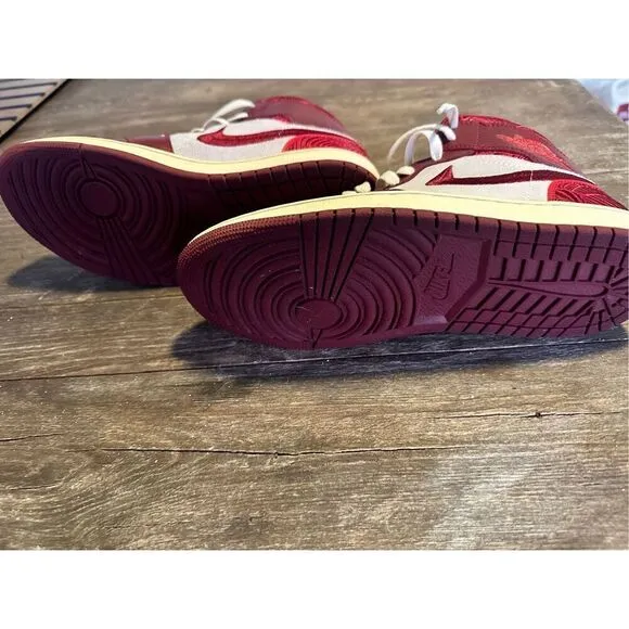 Nike Air Jordan 1 Mid SE 'Lift Up' Red Sail, size W8.5