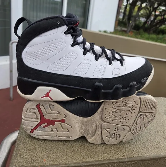 Nike Air Jordan 9 Space Jam size 10.5 with sole separation *RESTORATION PROJECT*