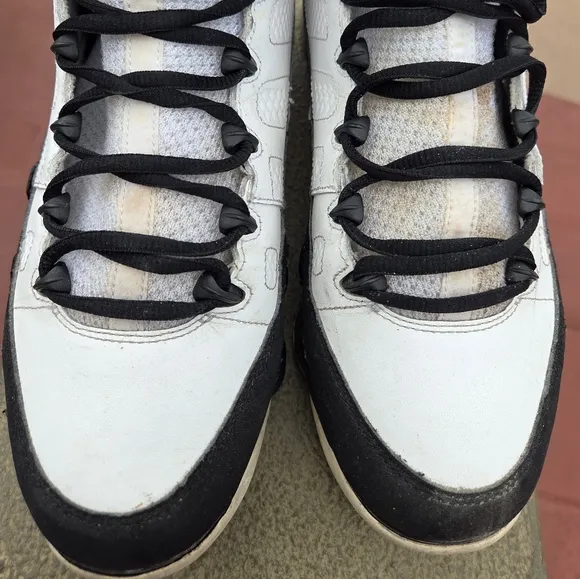 Nike Air Jordan 9 Space Jam size 10.5 with sole separation *RESTORATION PROJECT*