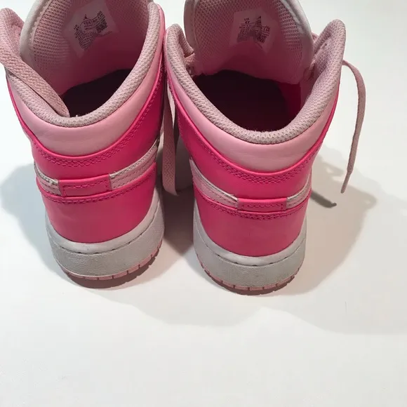 🪻Nike Air Jordan Kid’s Leather Shoes, Size 4Y