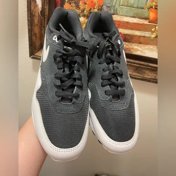 Nike Air Max 1 Essential Off Noir Vast Grey sneakers