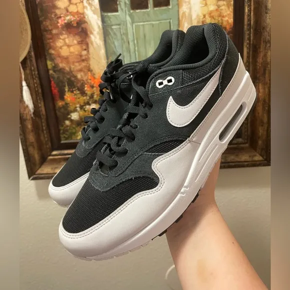 Nike Air Max 1 Essential Off Noir Vast Grey sneakers