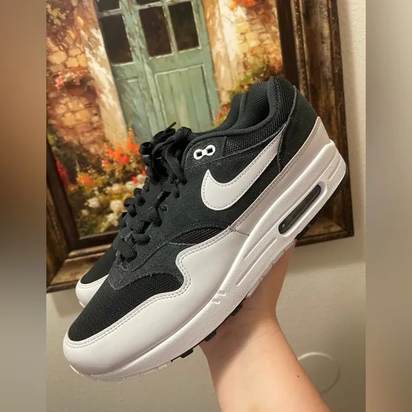 Nike Air Max 1 Essential Off Noir Vast Grey sneakers