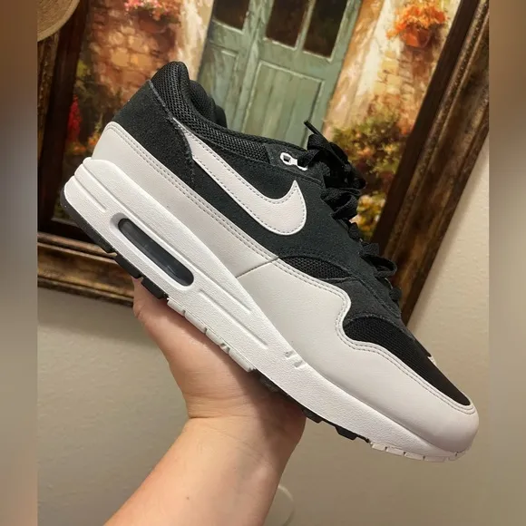 Nike Air Max 1 Essential Off Noir Vast Grey sneakers