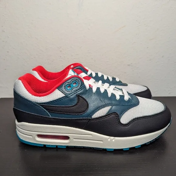 Nike Air Max 1 Lebron James Liverpool FC Shoes FB8914-100 Men's Size 8 Women 9.5