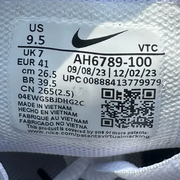 Nike Air Max 270 White &amp; Black - Size 9.5 Women’s, 8 Men’s (AH6789-100)