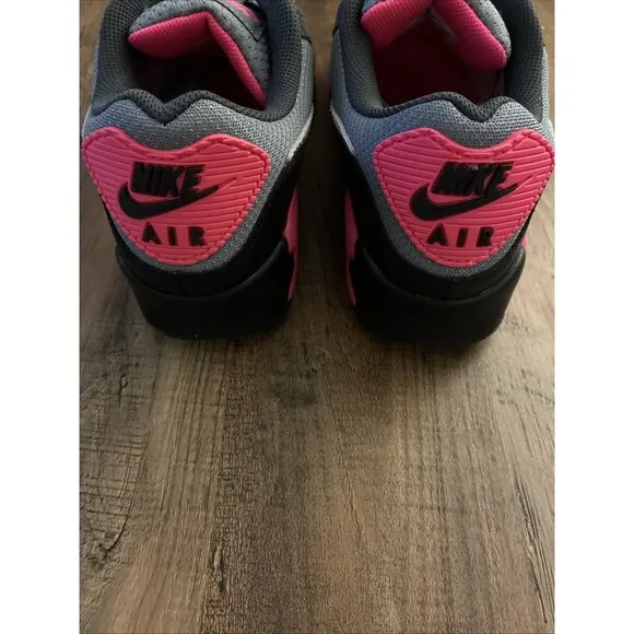 Nike Air Max 90 Men Size 9.5 Black Grey Hyper Pink Shoes DM0029-010 New
