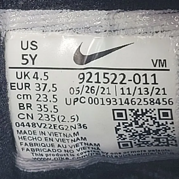 Nike Air Max 97 Triple Black Youth Sneakers 921522-011 US Size 5Y