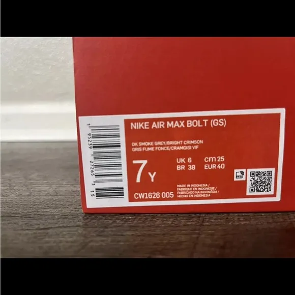 Nike Air Max Bolt (GS) Grey/Bright Crimson Shoe Size 7Y/Women's 8.5 CW1626-005