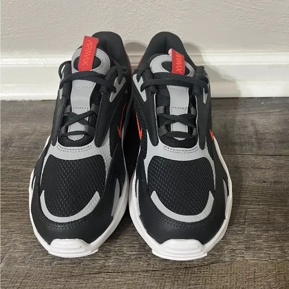 Nike Air Max Bolt (GS) Grey/Bright Crimson Shoe Size 7Y/Women's 8.5 CW1626-005
