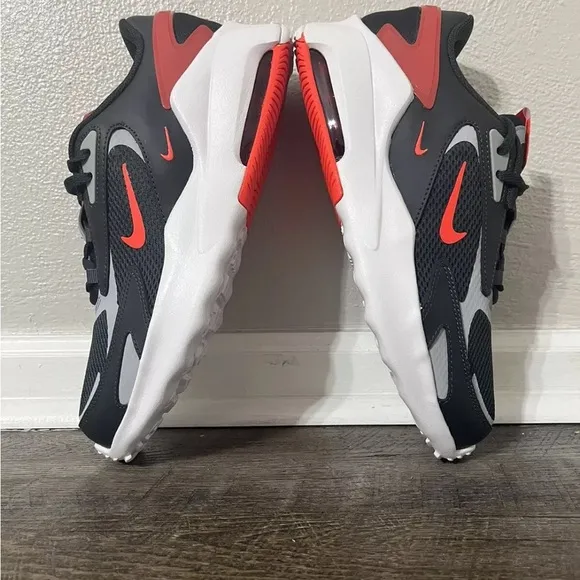 Nike Air Max Bolt (GS) Grey/Bright Crimson Shoe Size 7Y/Women's 8.5 CW1626-005