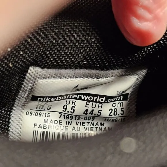 Nike Air Max Sequent Sneakers Mens 10.5 Black 719912-009 Fitsole Running Shoes