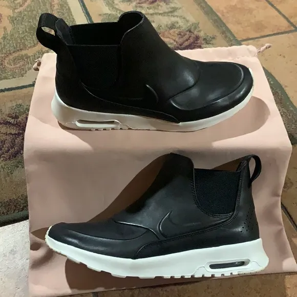 Nike Air Max Thea Mid Women's Shoe (Premium)