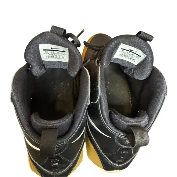 Nike Air Max Wavy Black and Gold