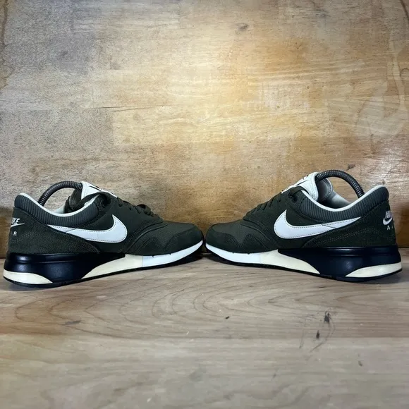 Nike Air Odyssey SUEDE Mens Size 8.5 Shoes Sneakers Cargo Khaki/Sail/Wolf Grey