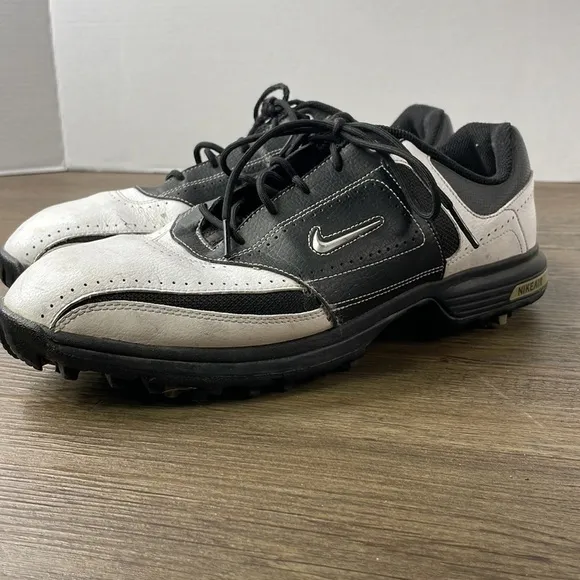 NIKE Air Tour Saddle Men US 9 White Black Golf Shoes  336050-103