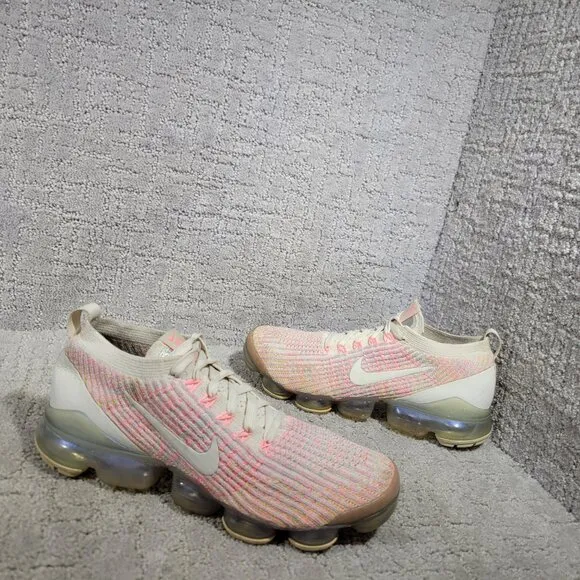 Nike Air Vapormax AJ6910-008 Womens Size 8.5 Sunset Pulse Flyknit Athletic Shoes