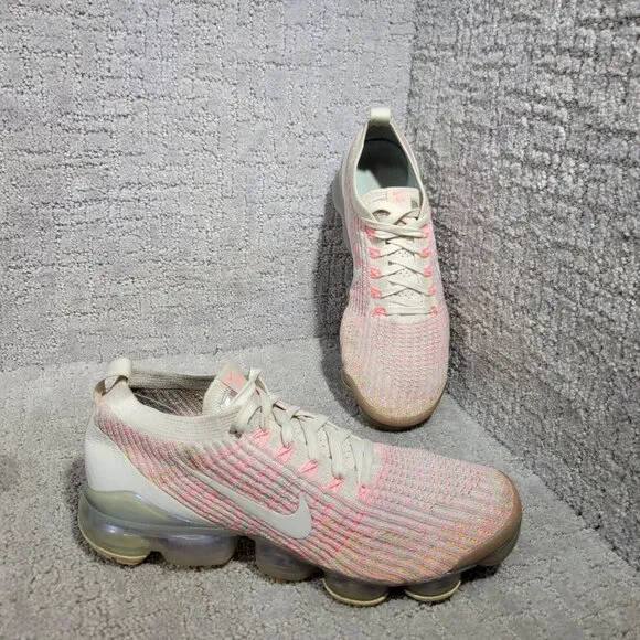 Nike Air Vapormax AJ6910-008 Womens Size 8.5 Sunset Pulse Flyknit Athletic Shoes