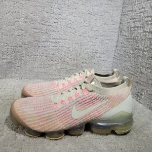 Nike Air Vapormax AJ6910-008 Womens Size 8.5 Sunset Pulse Flyknit Athletic Shoes