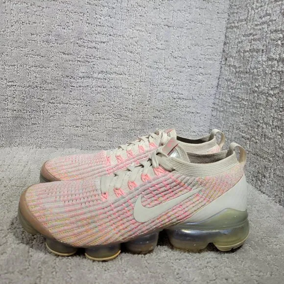 Nike Air Vapormax AJ6910-008 Womens Size 8.5 Sunset Pulse Flyknit Athletic Shoes