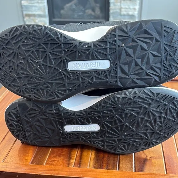Nike Airmax Black and White Athletic Shoes