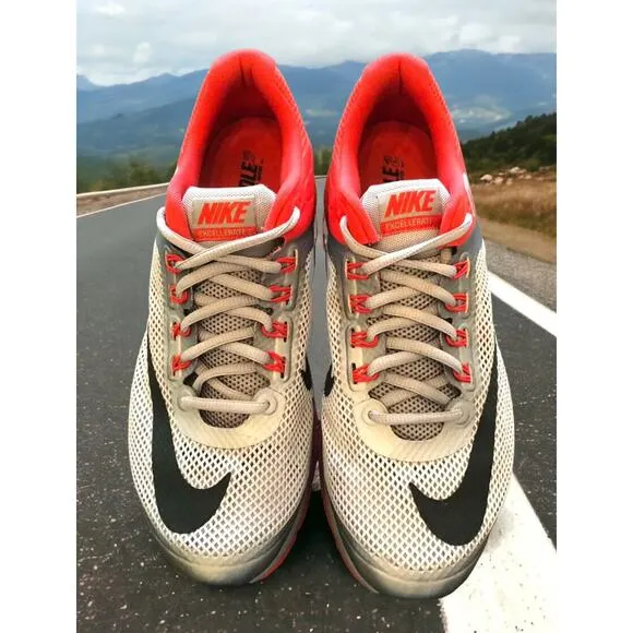 NIKE AIRMAX EXCELLERATE Grey Red Flex Run Shoes RARE Mens 9.5 Fast Ship