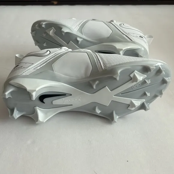 Nike Alpha Menace Pro 3 Football Cleats Shoes CT6649-109 Men Size 8