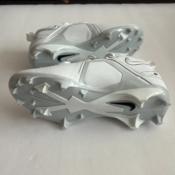 Nike Alpha Menace Pro 3 Football Cleats Shoes CT6649-109 Men Size 8