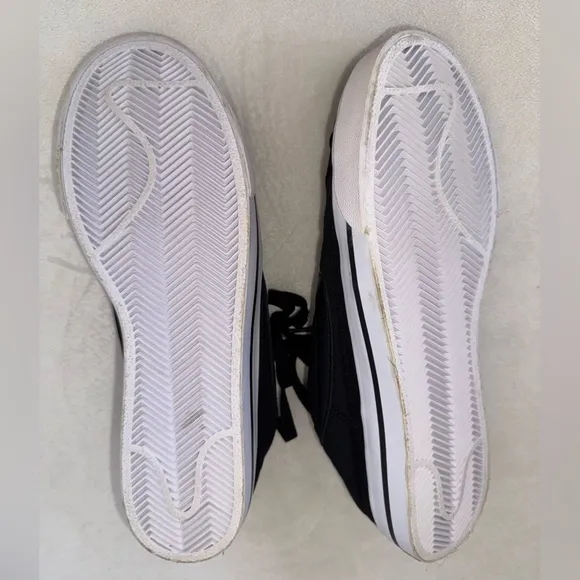 Nike Black and White Court Legacy Mule-Women’s Size 7