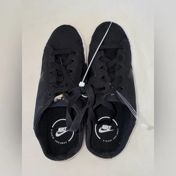 Nike Black and White Court Legacy Mule-Women’s Size 7