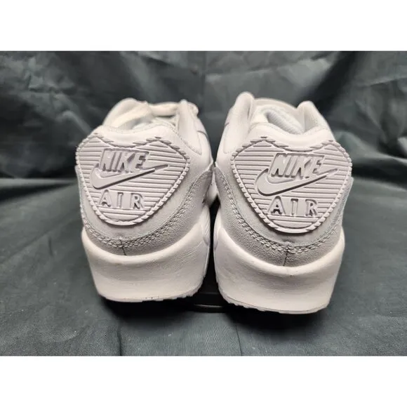 Nike Boys Air Max 90 (GS) Sneakers Leather Triple White Size 6 DISPLAY MODEL!