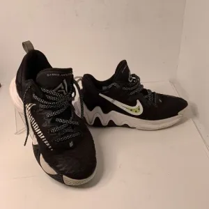 Nike Boys Giannis Immortality DB6081-010 Black Basketball Shoes Sneakers Sz 7Y‎