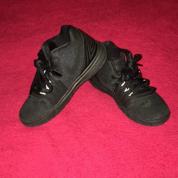 Nike Boys Kyrie 5 Kyrie Irving Black Nylon