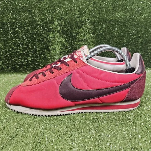 Nike Cortez 2011 Nylon Triple Red Athletic Sneakers 488291-601 Mens Size US 11.5