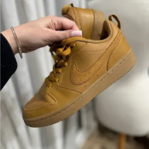 Nike court borough Low 2 brown casual shoes 6Y